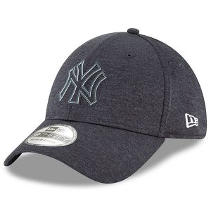 New York Yankees New Era 2018 Clubhouse Collection Classic 39THIRTY Flex Hat – Navy