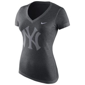 Nike New York Yankees Women’s Anthracite Cotton V-Neck T-Shirt